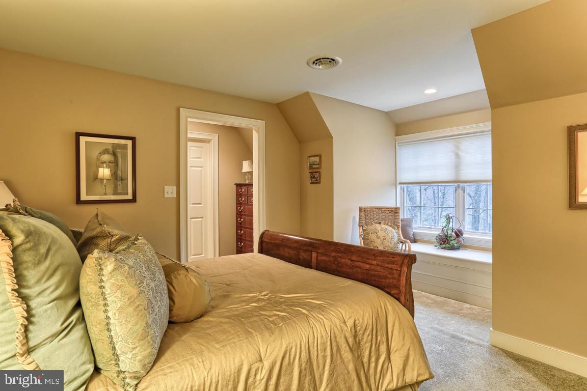 ESHELMAN ROAD - Residential