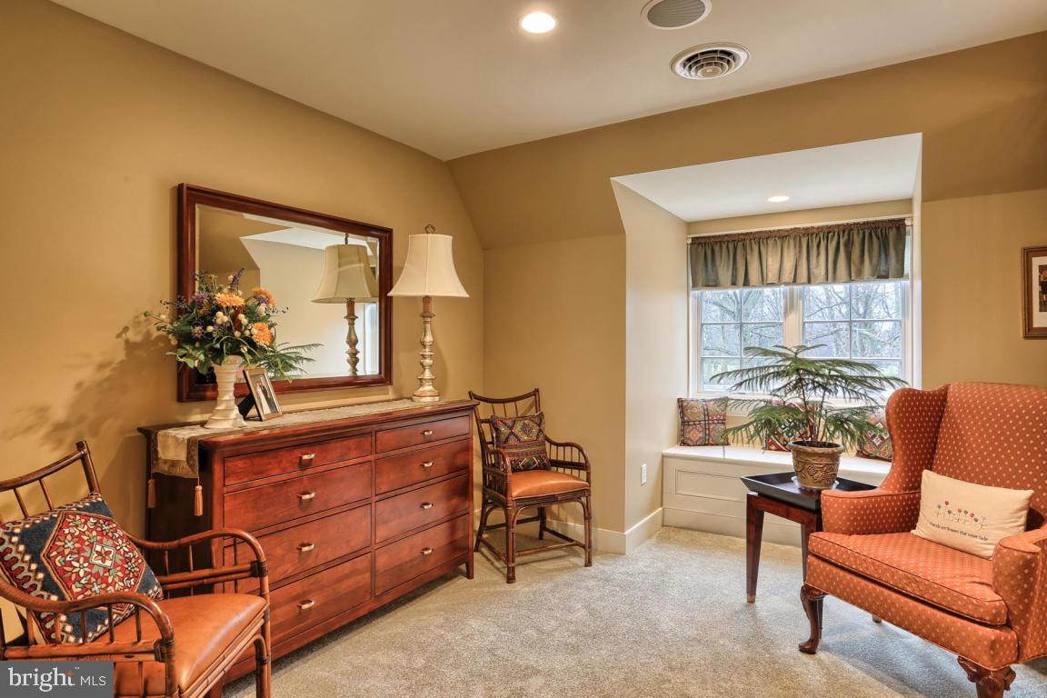 ESHELMAN ROAD - Residential