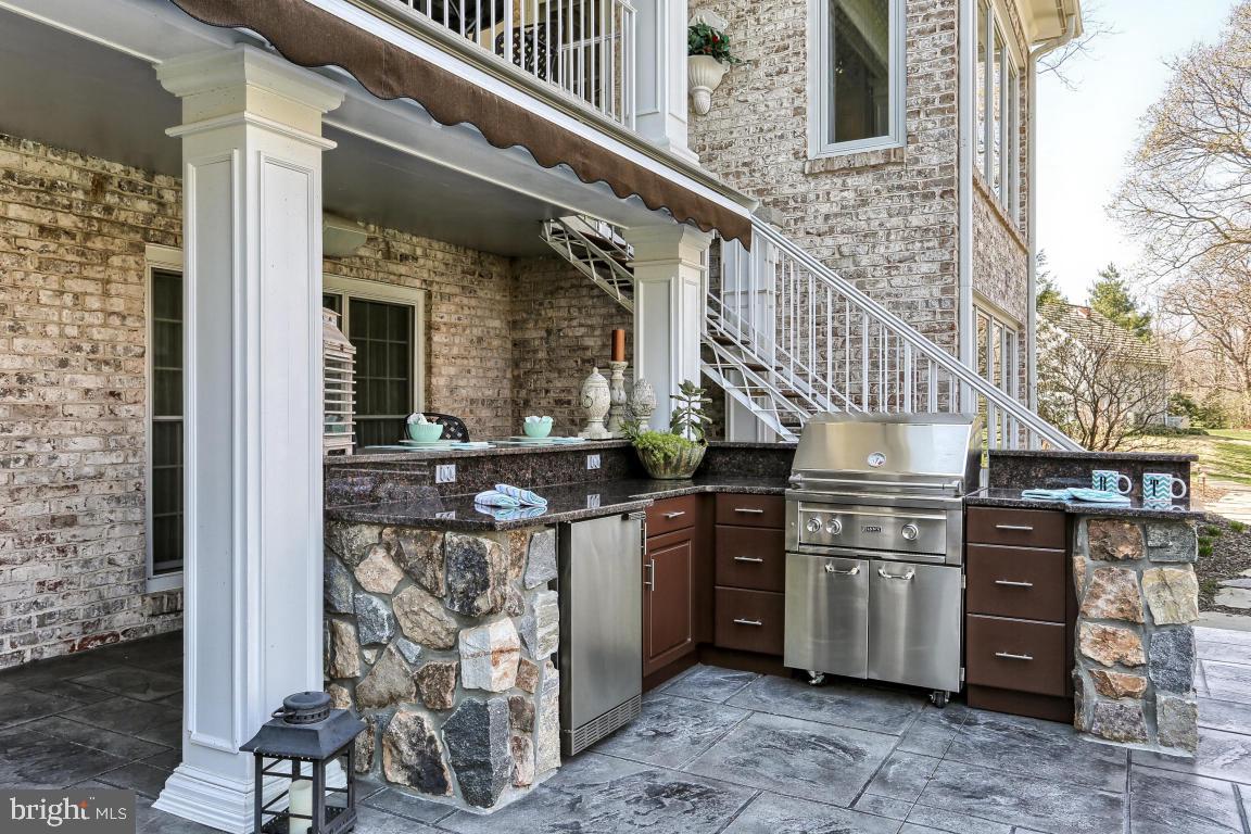 ESHELMAN ROAD - Residential