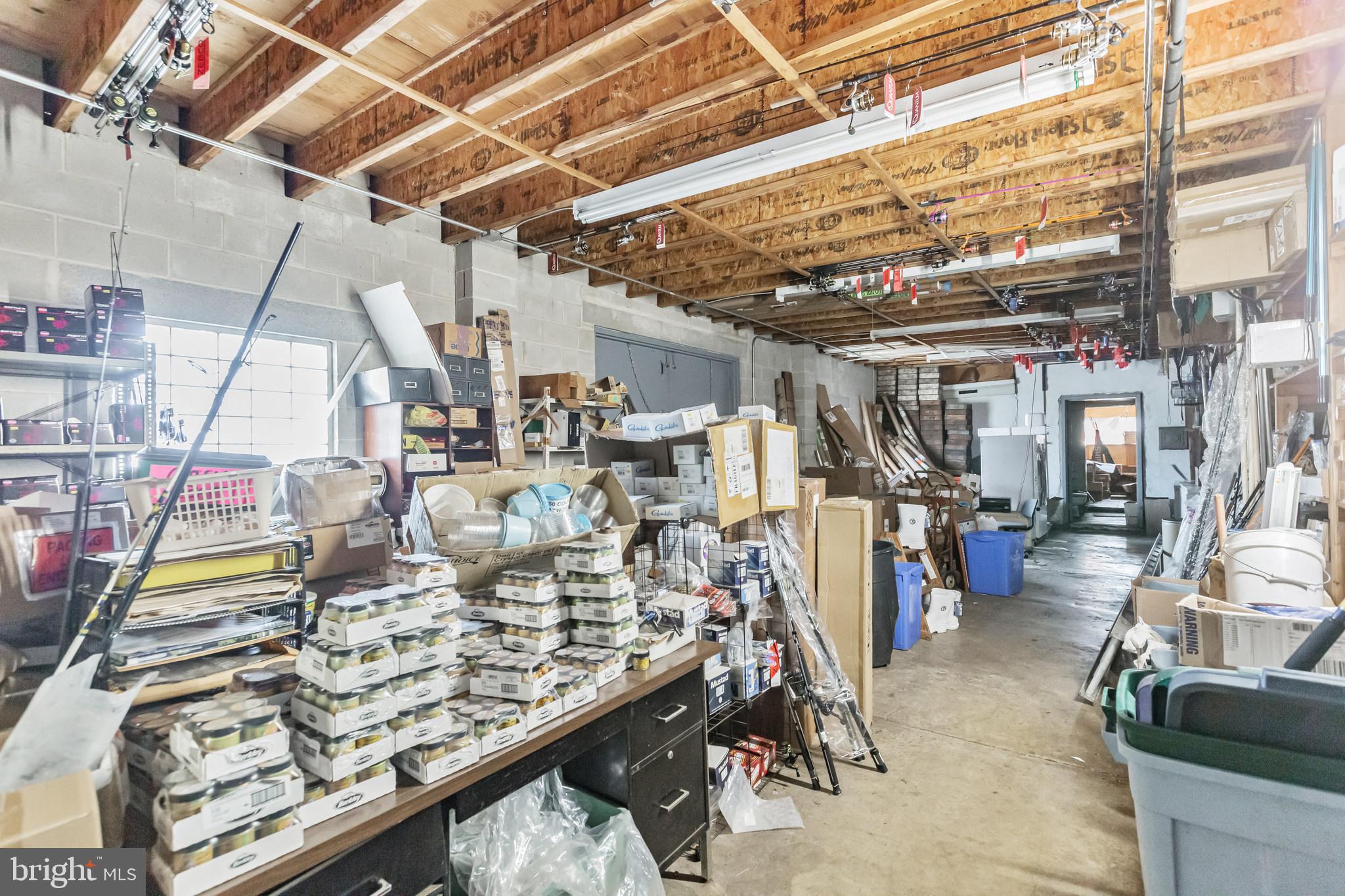 TORRESDALE (EAST) - Commercial Sale