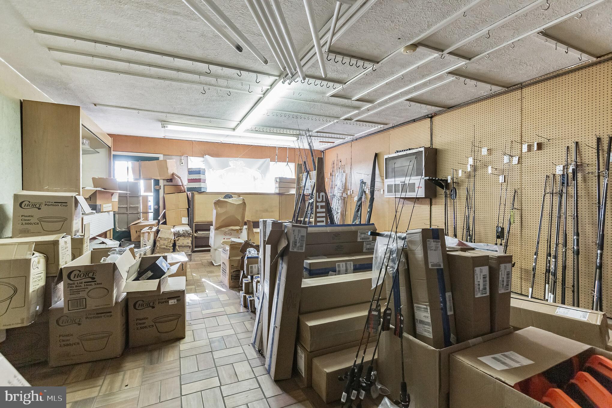 TORRESDALE (EAST) - Commercial Sale