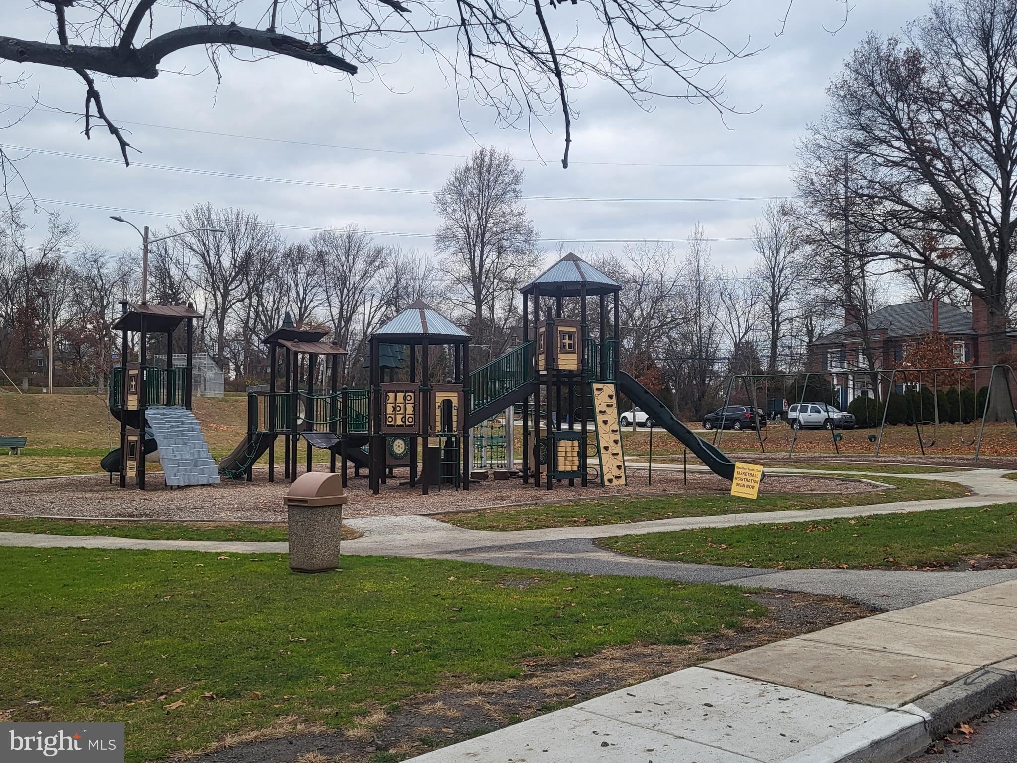 CONTEMPORARY VLG - Residential Lease