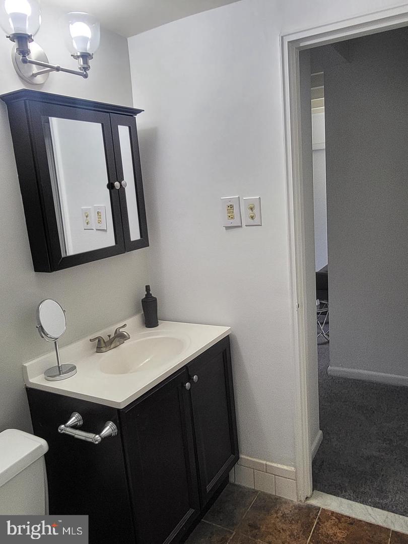 CONTEMPORARY VLG - Residential Lease