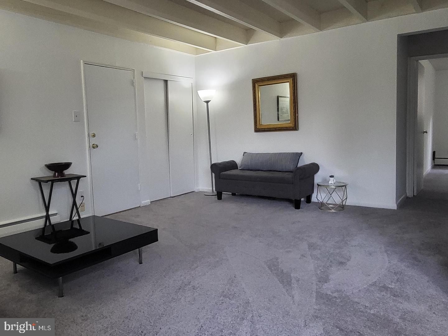 CONTEMPORARY VLG - Residential Lease