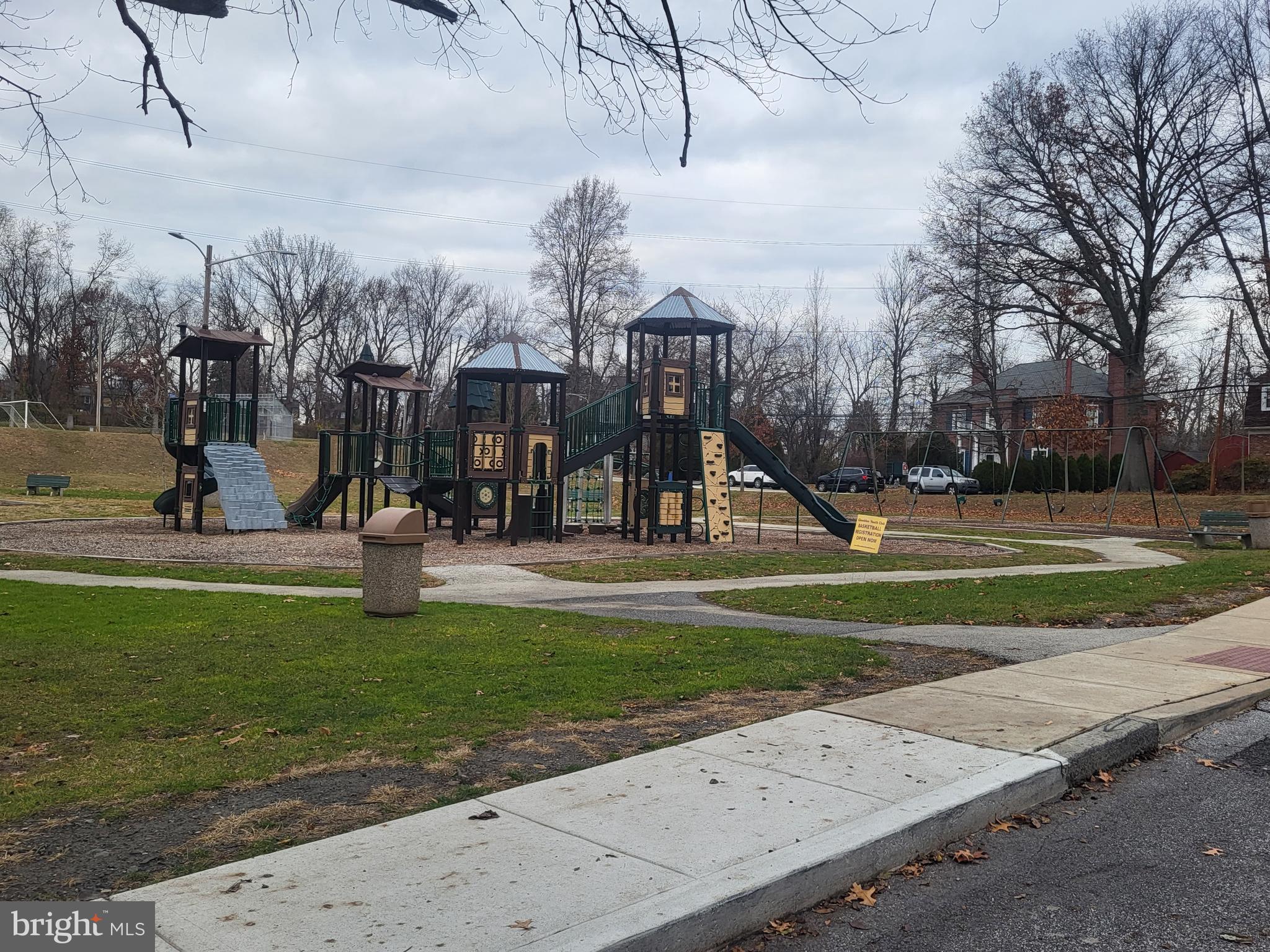 CONTEMPORARY VLG - Residential Lease