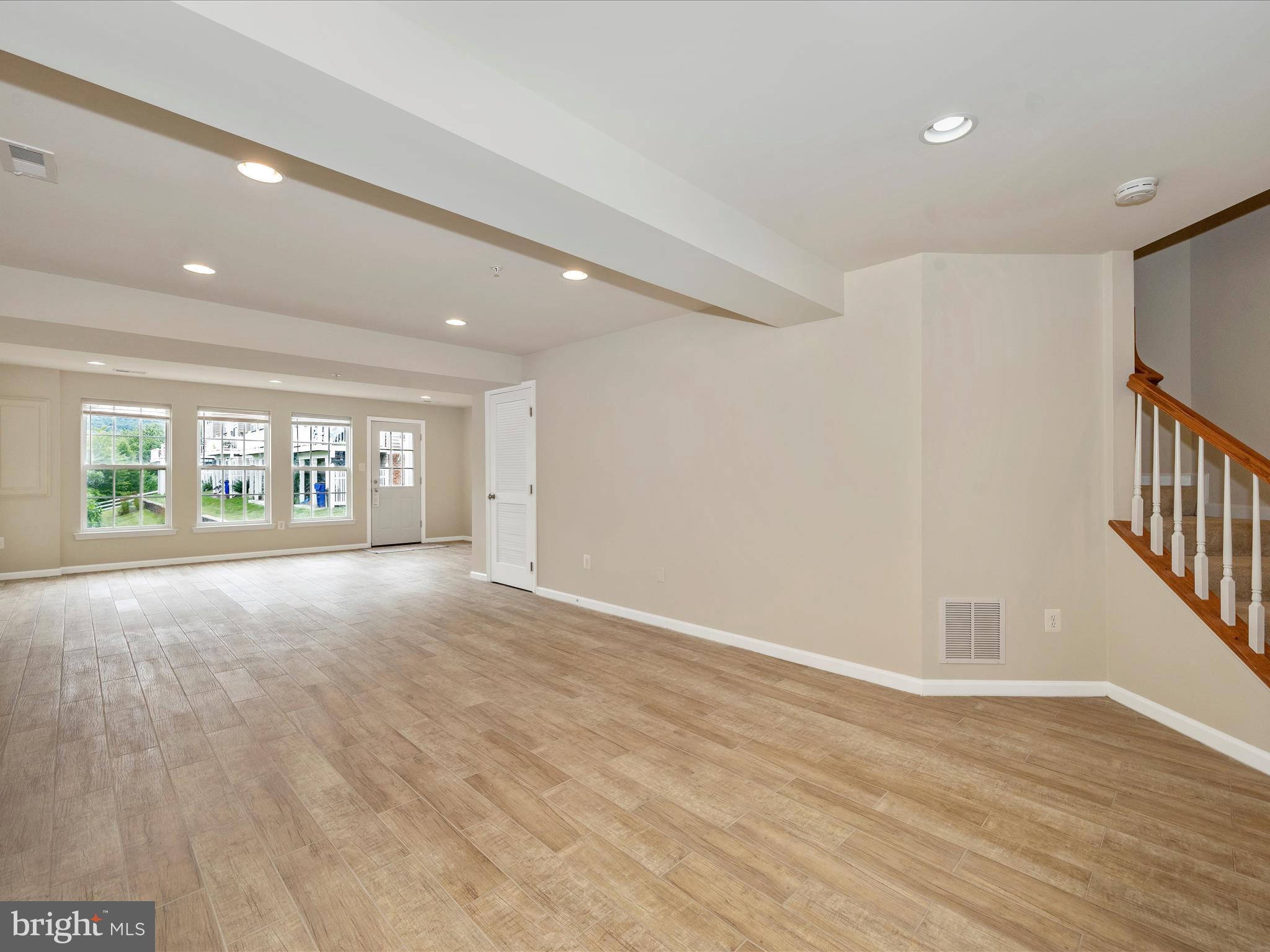 GLENBROOK - Residential