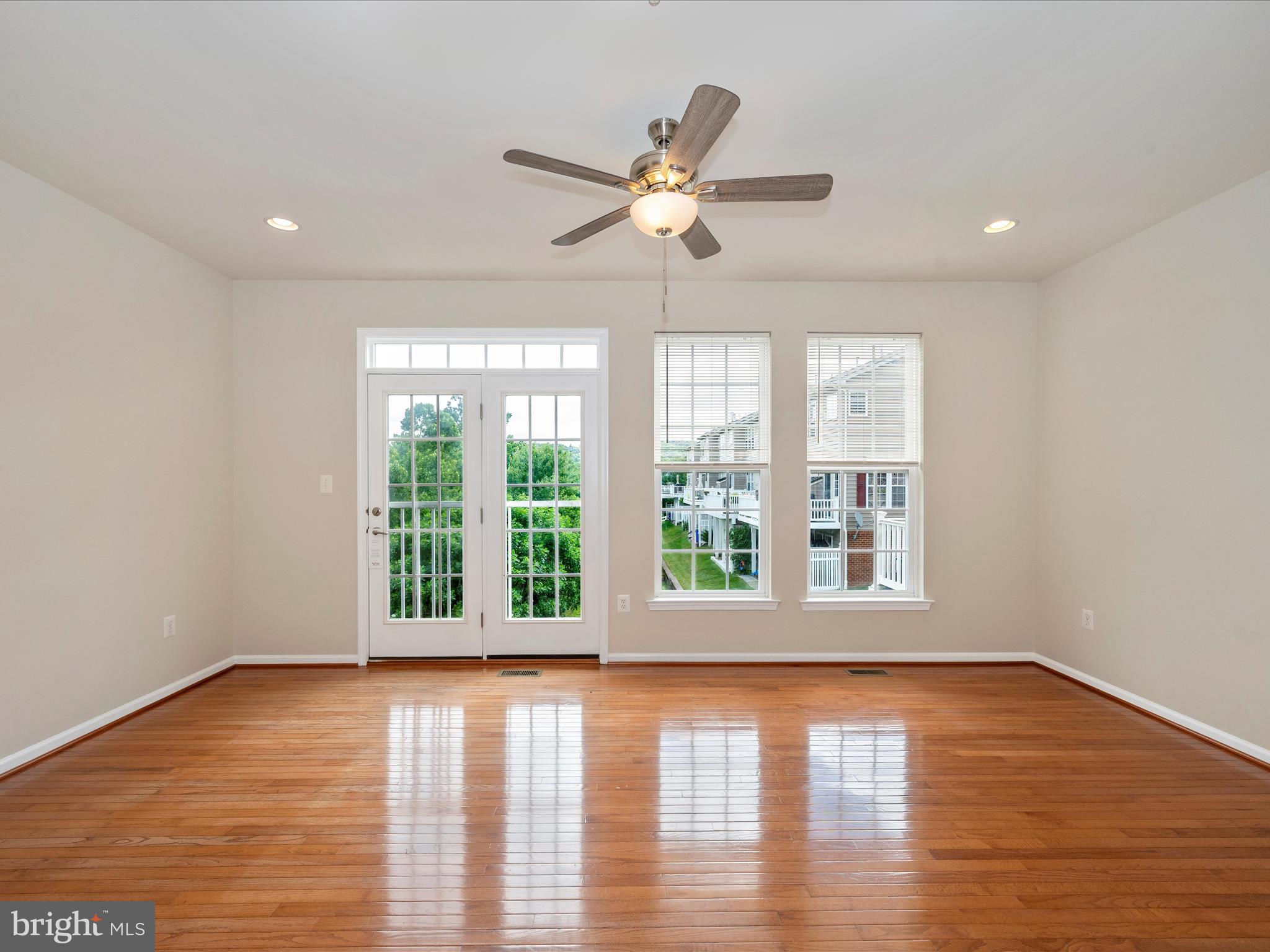 GLENBROOK - Residential