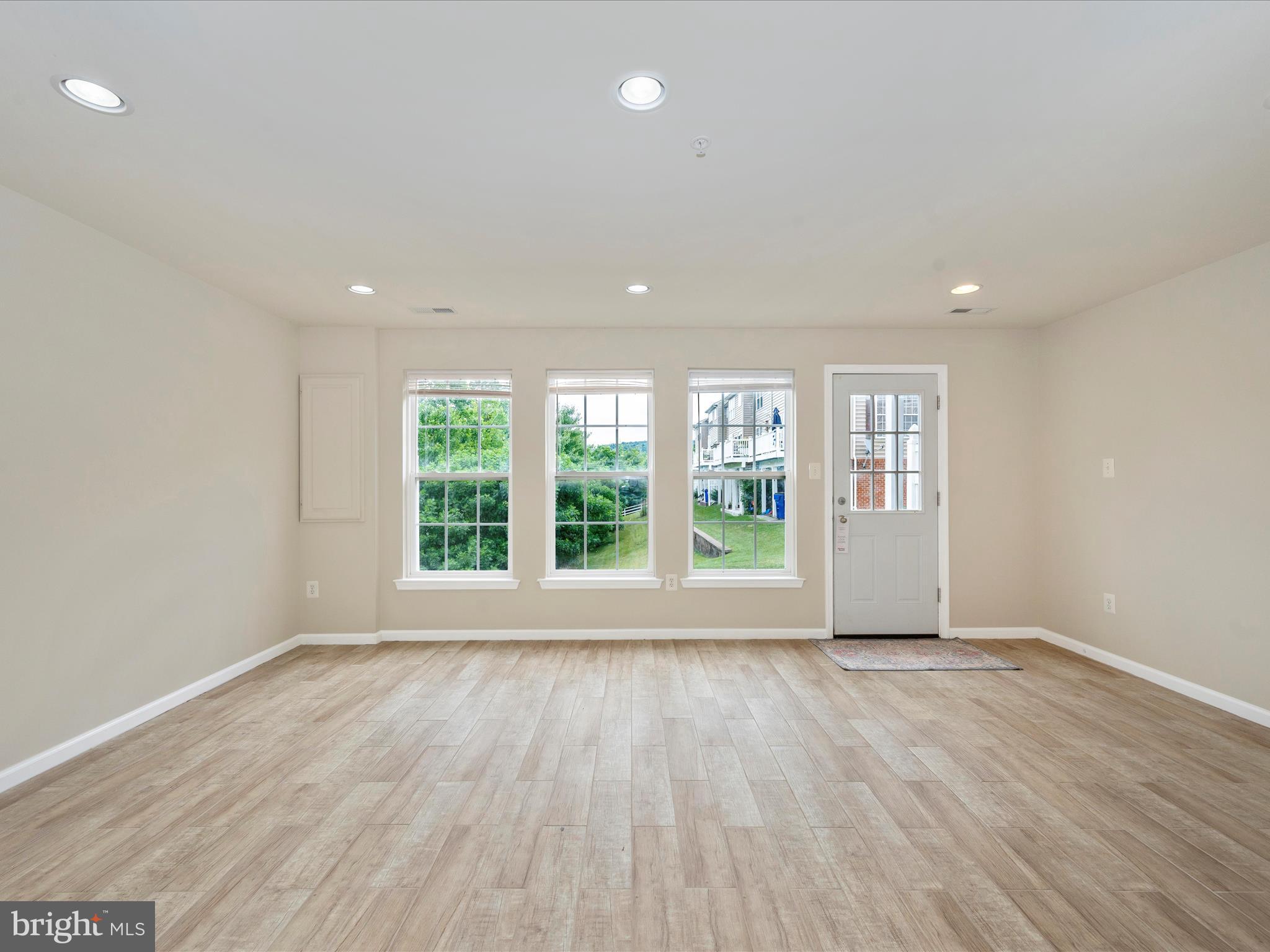 GLENBROOK - Residential