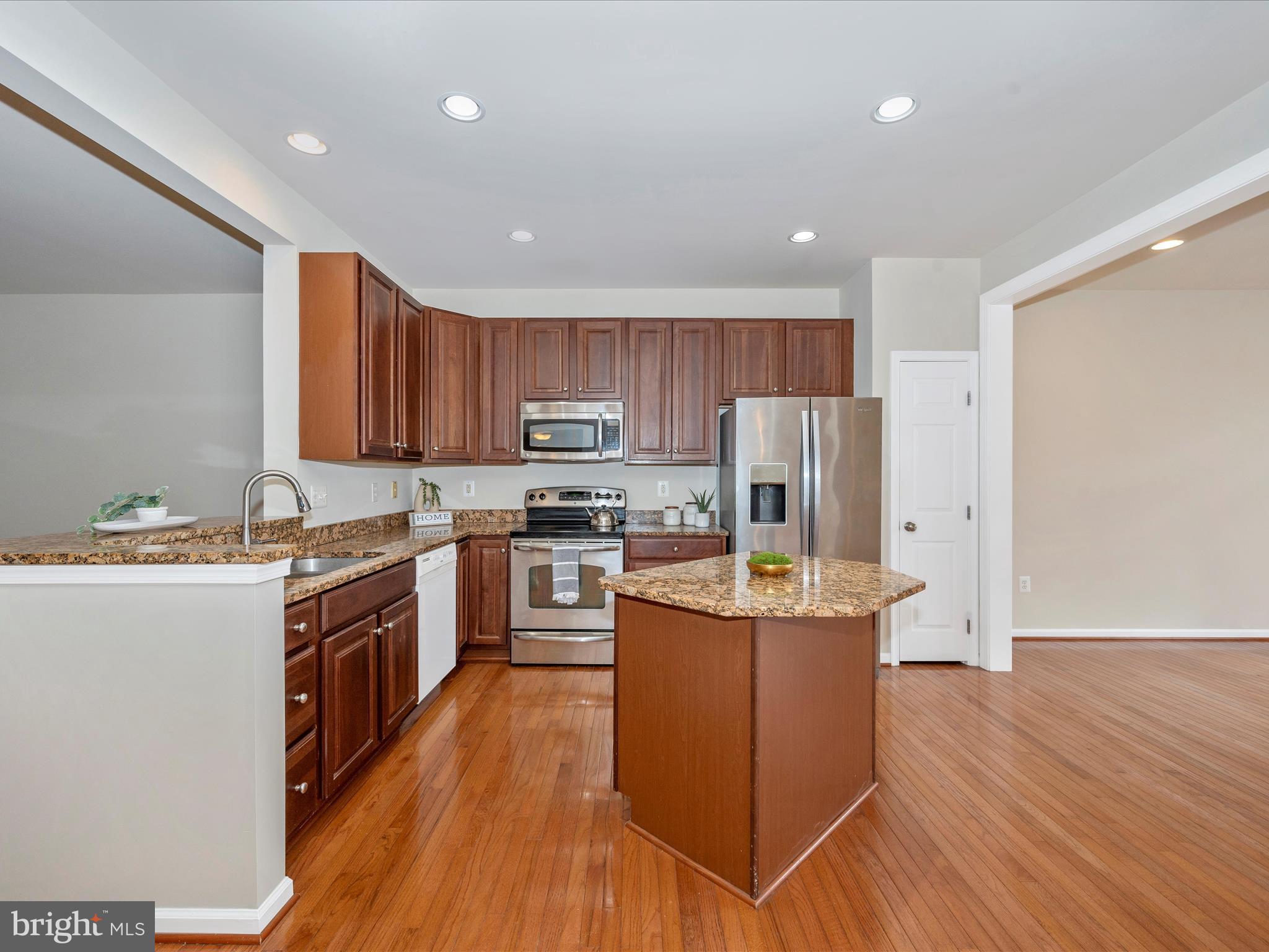 GLENBROOK - Residential