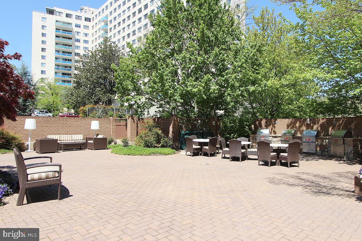 GROSVENOR PARK - Residential Lease