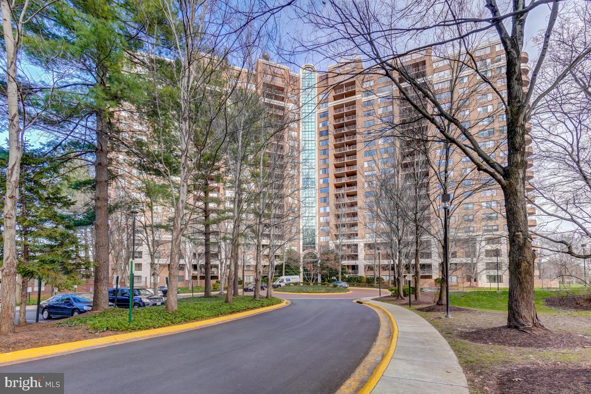 GROSVENOR PARK - Residential Lease