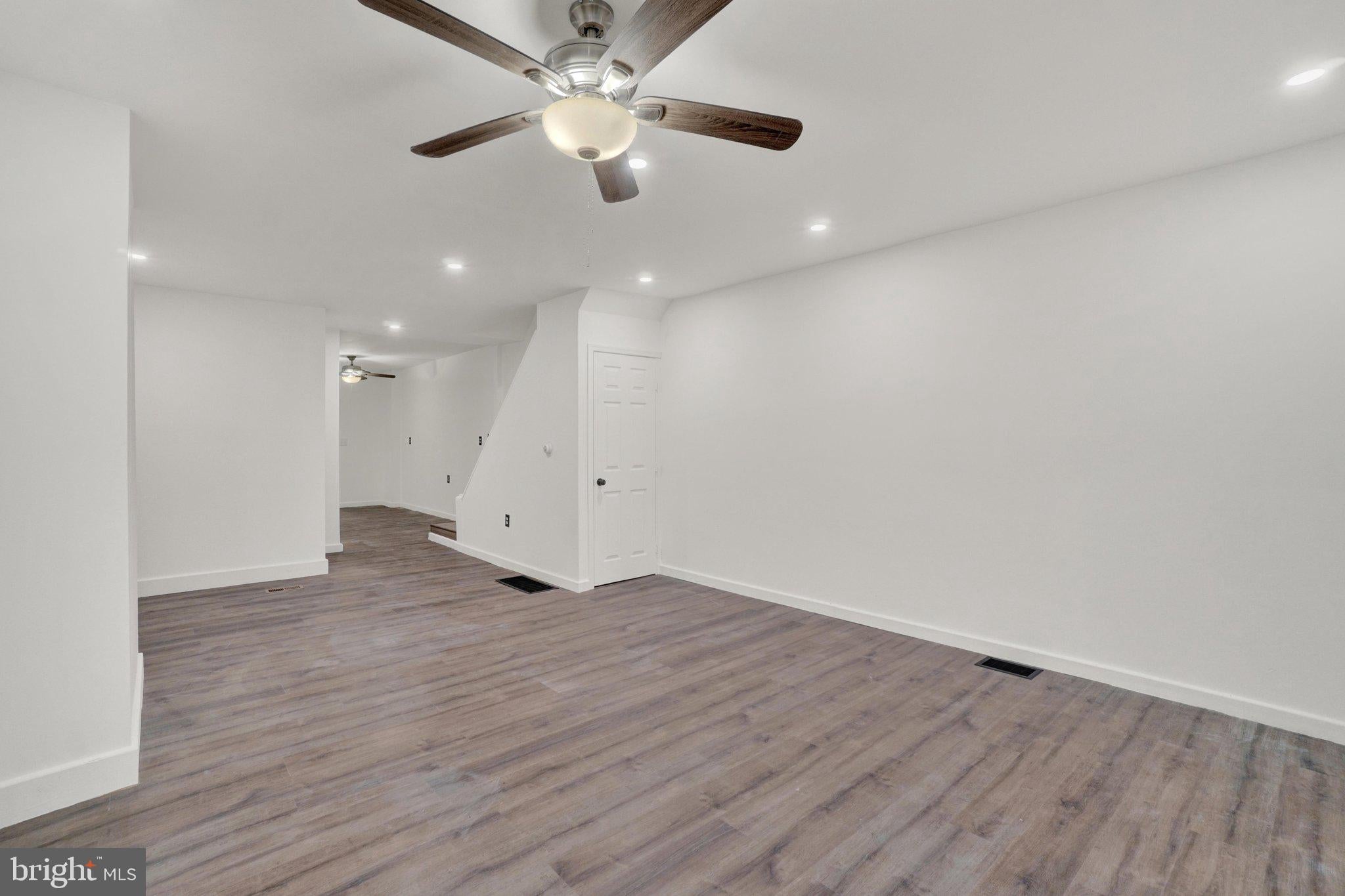 539 W PRINCESS STREET