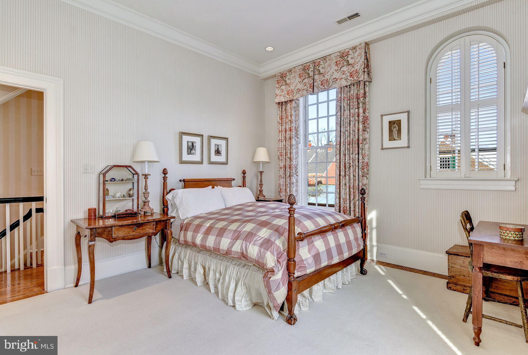 OLD TOWN - Residential