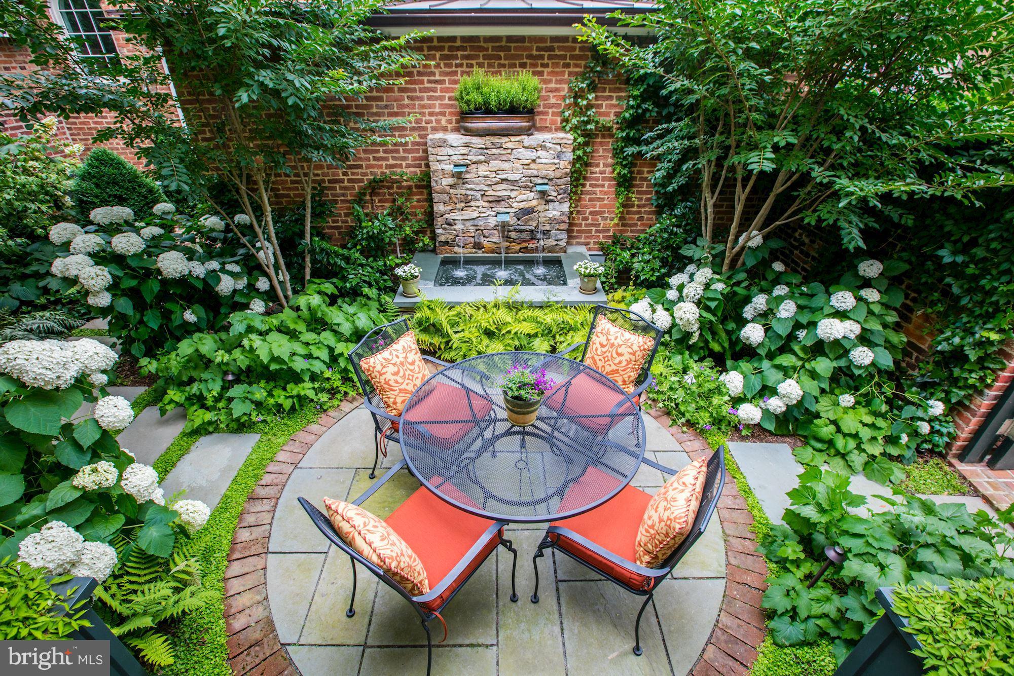 OLD TOWN - Residential