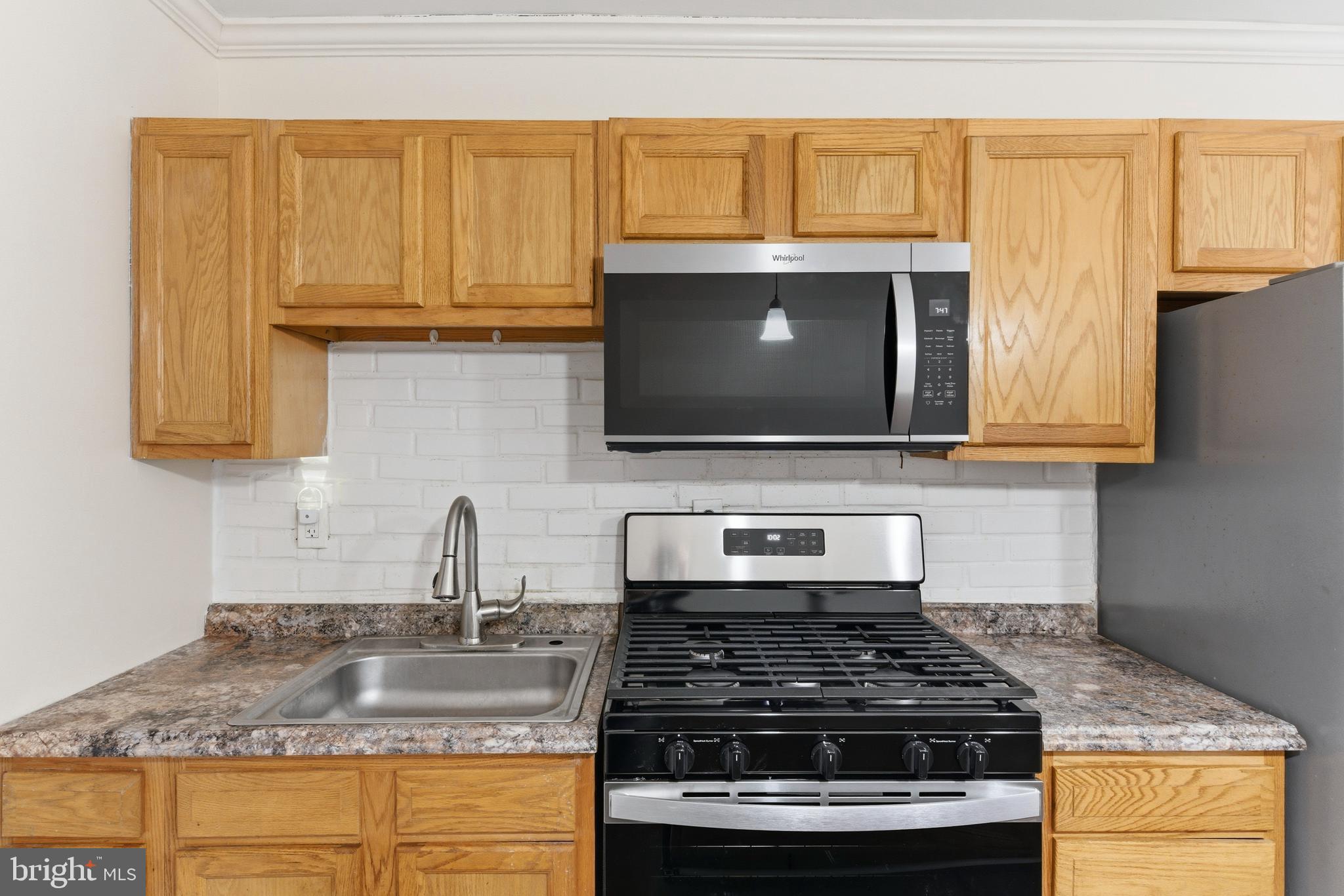 HIGHLANDTOWN - Residential