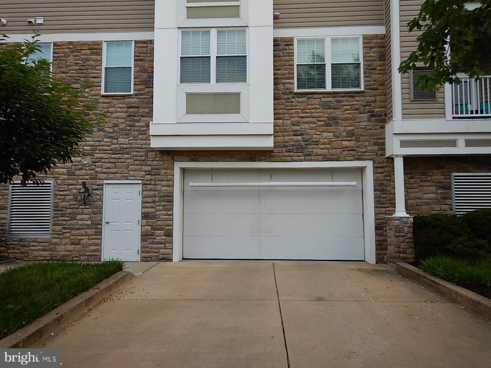 902 MACPHAIL WOODS CROSSING 1E