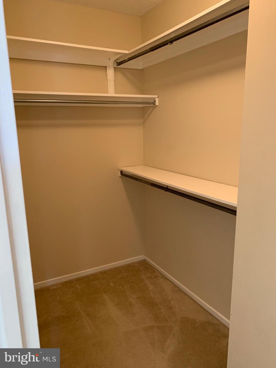 IDYLWOOD TOWERS - Residential Lease