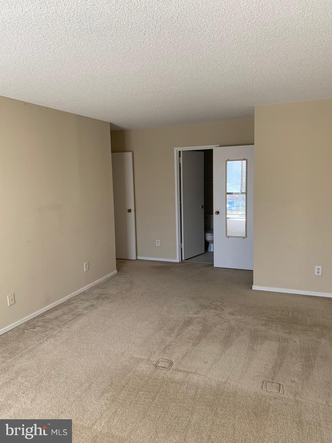 IDYLWOOD TOWERS - Residential Lease