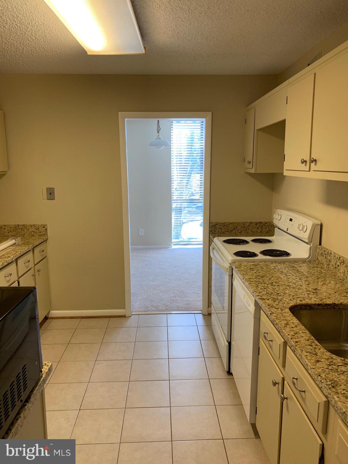 IDYLWOOD TOWERS - Residential Lease