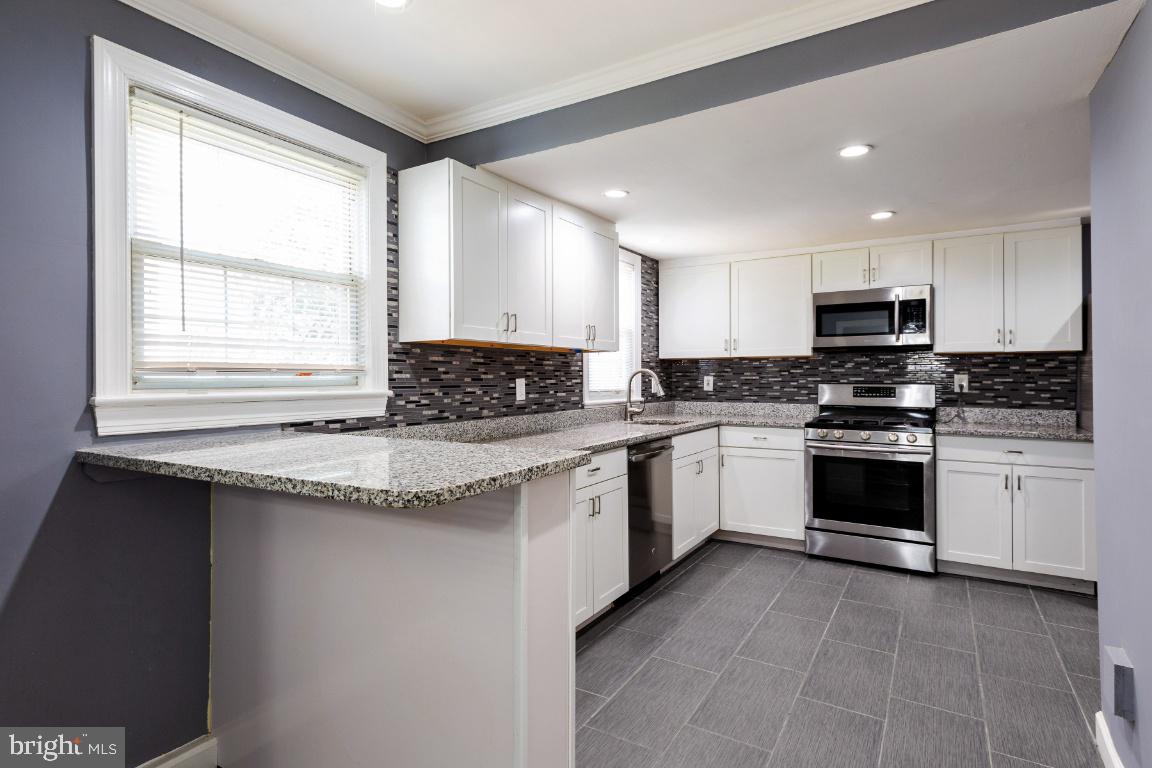 GREEN MEADOWS - Residential