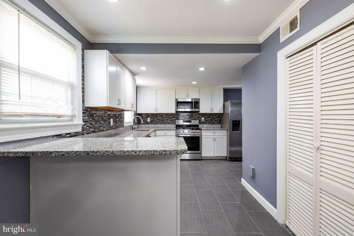 GREEN MEADOWS - Residential