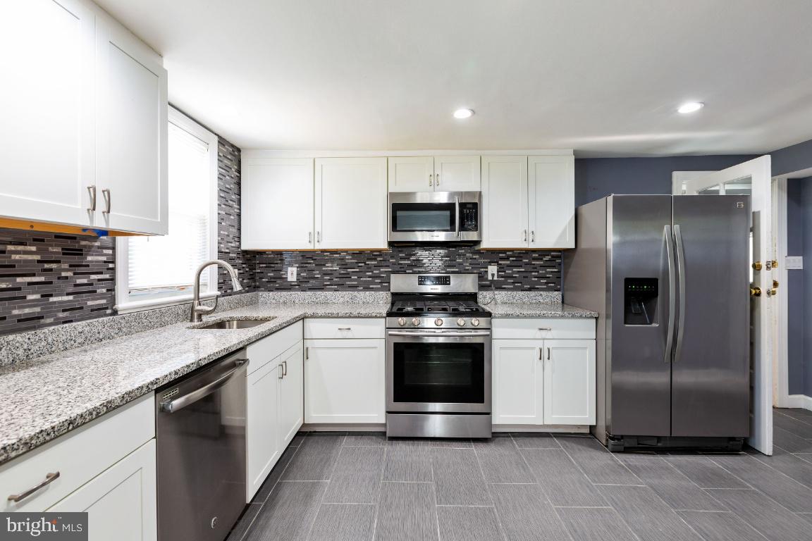 GREEN MEADOWS - Residential