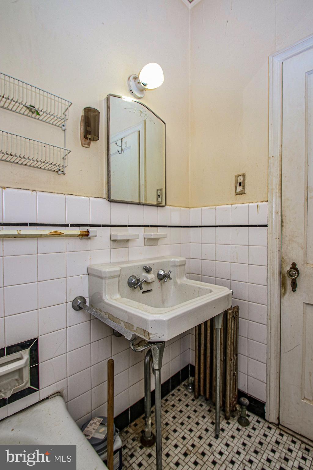 FOX CHASE - Commercial Sale