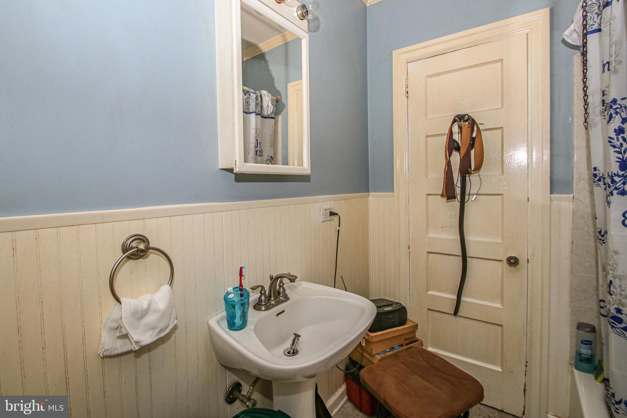 FOX CHASE - Commercial Sale