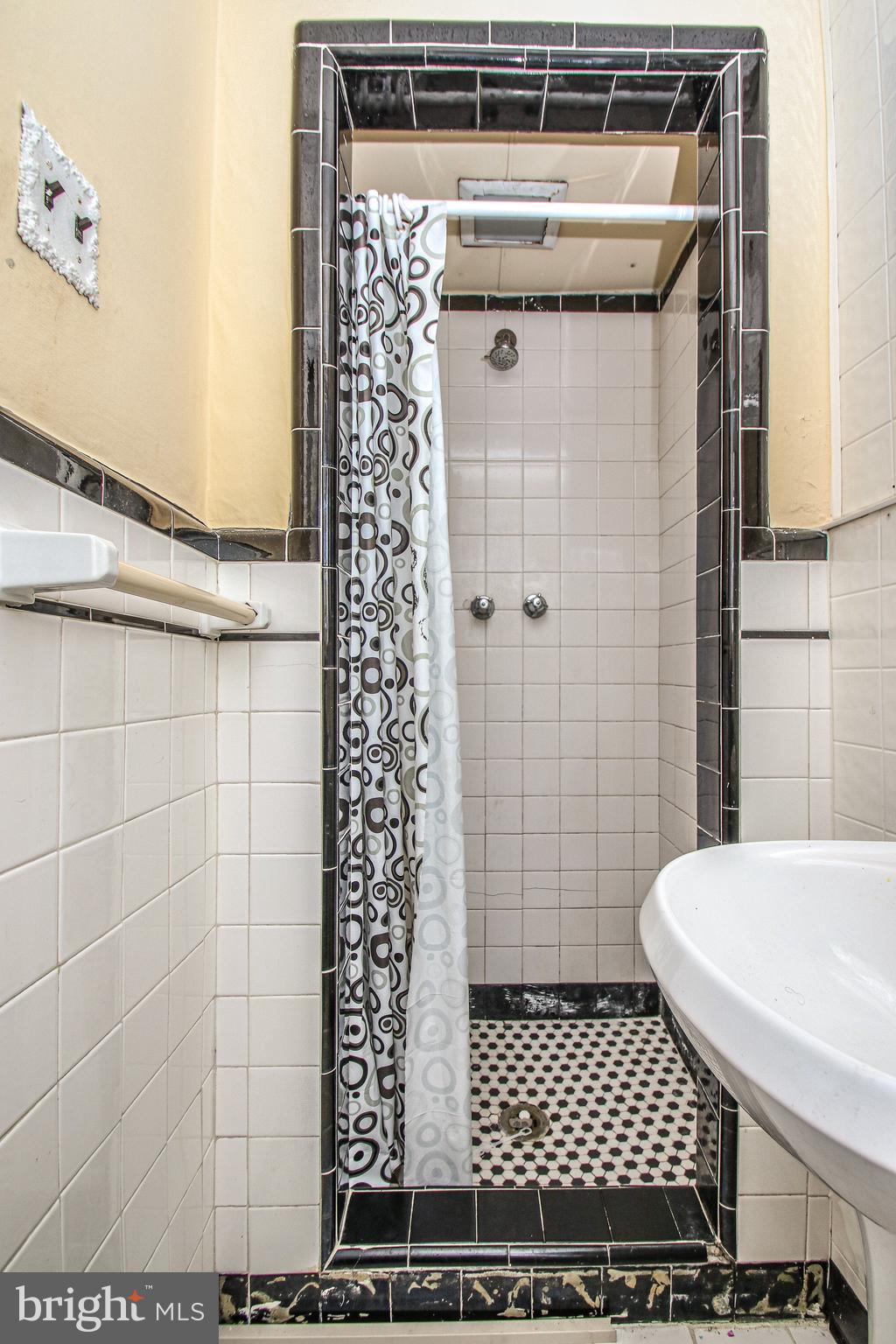 FOX CHASE - Commercial Sale