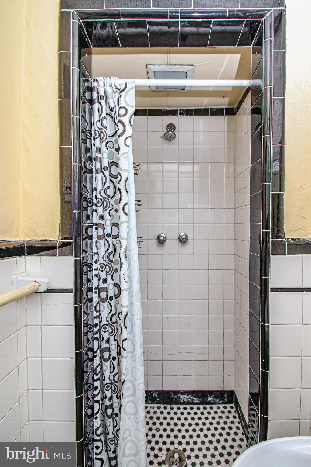 FOX CHASE - Commercial Sale