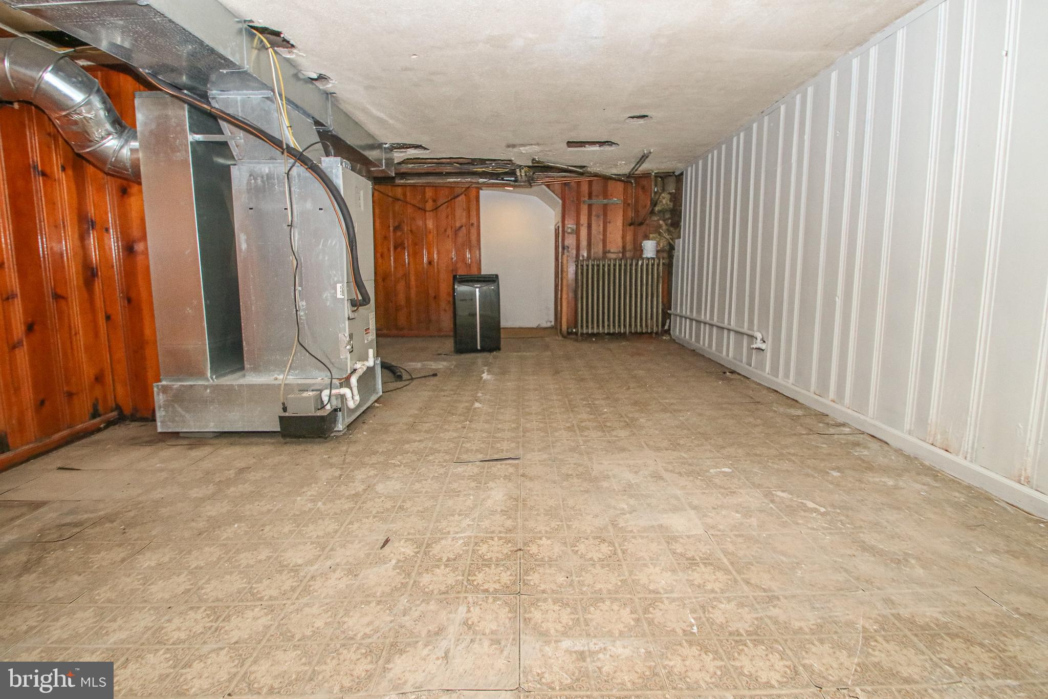 FOX CHASE - Commercial Sale