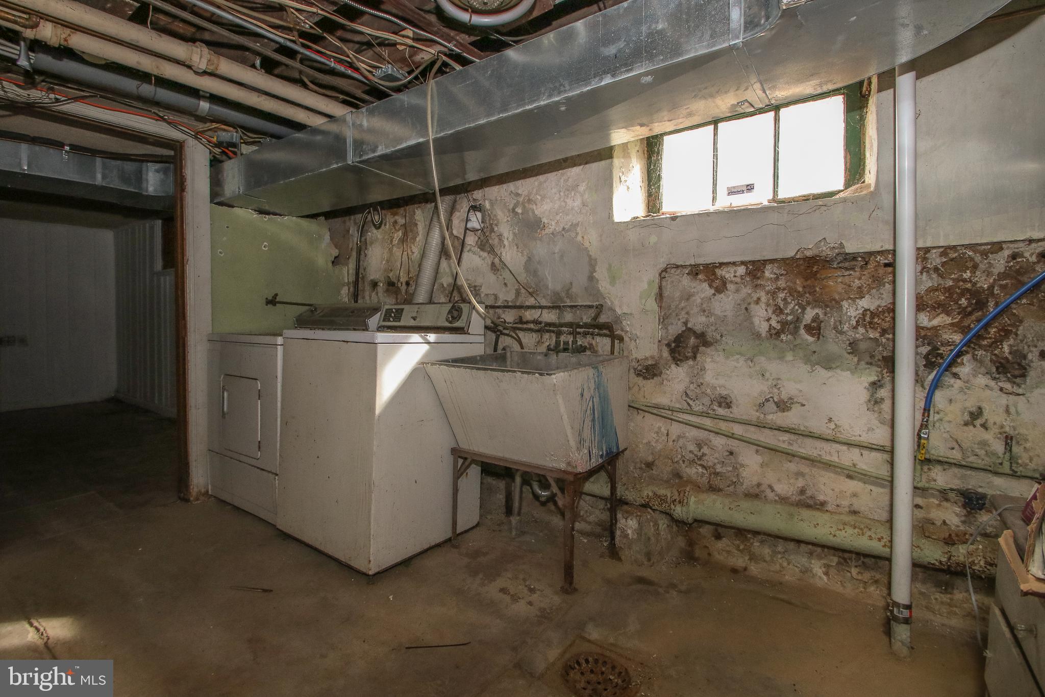 FOX CHASE - Commercial Sale