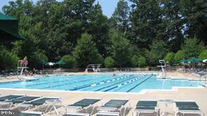PENDERBROOK SQUARE CONDOMINIUMS - Residential Lease