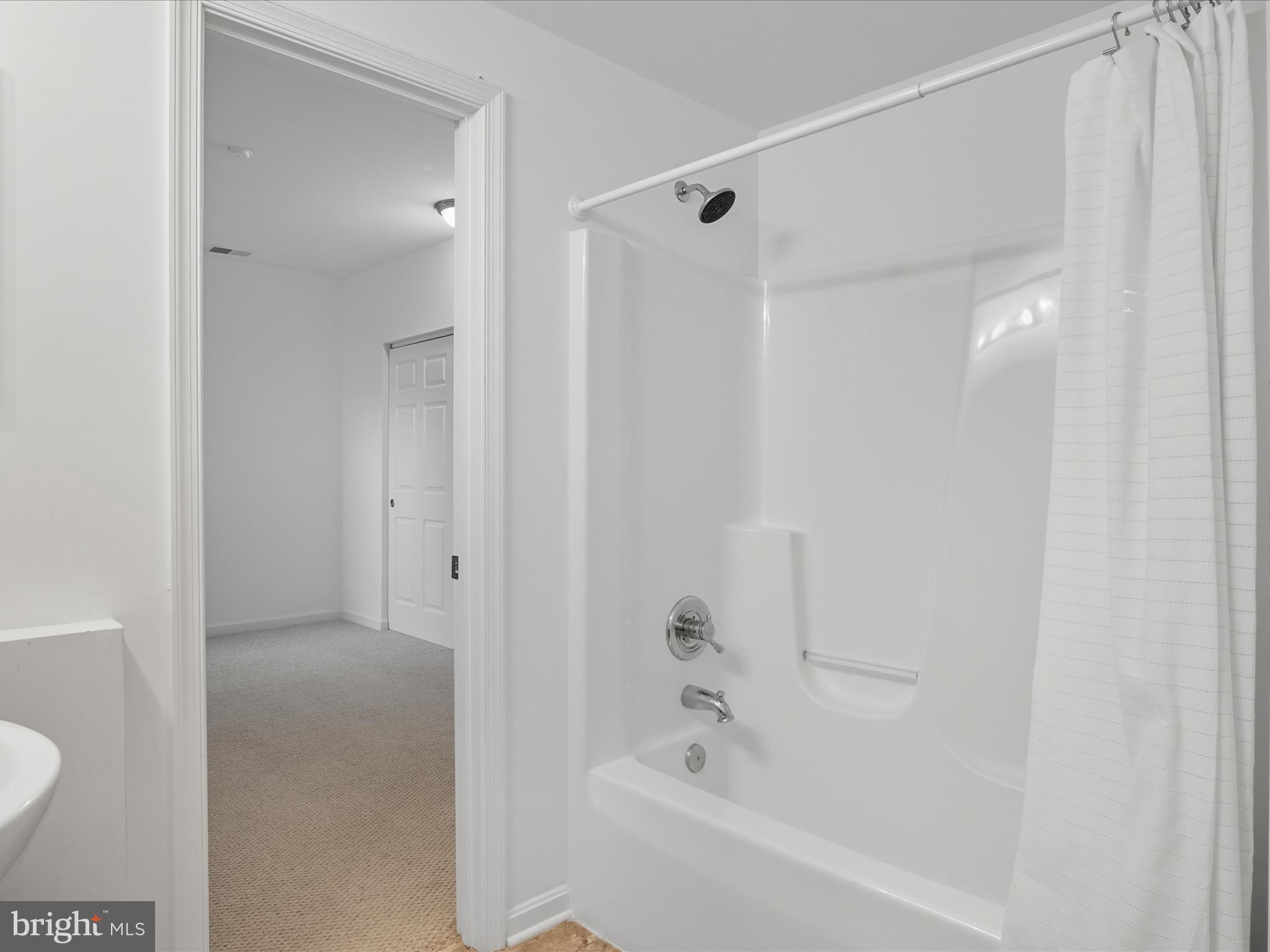 OAKMONT - Residential