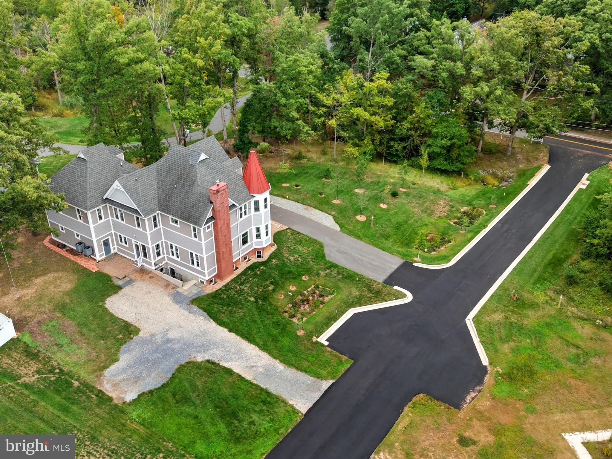 OAKMONT - Residential