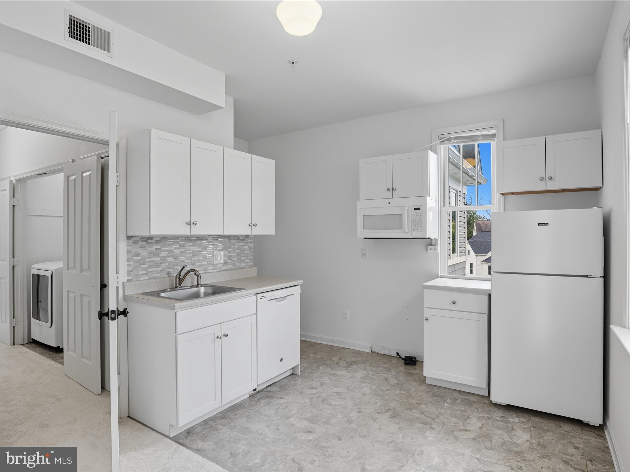 OAKMONT - Residential