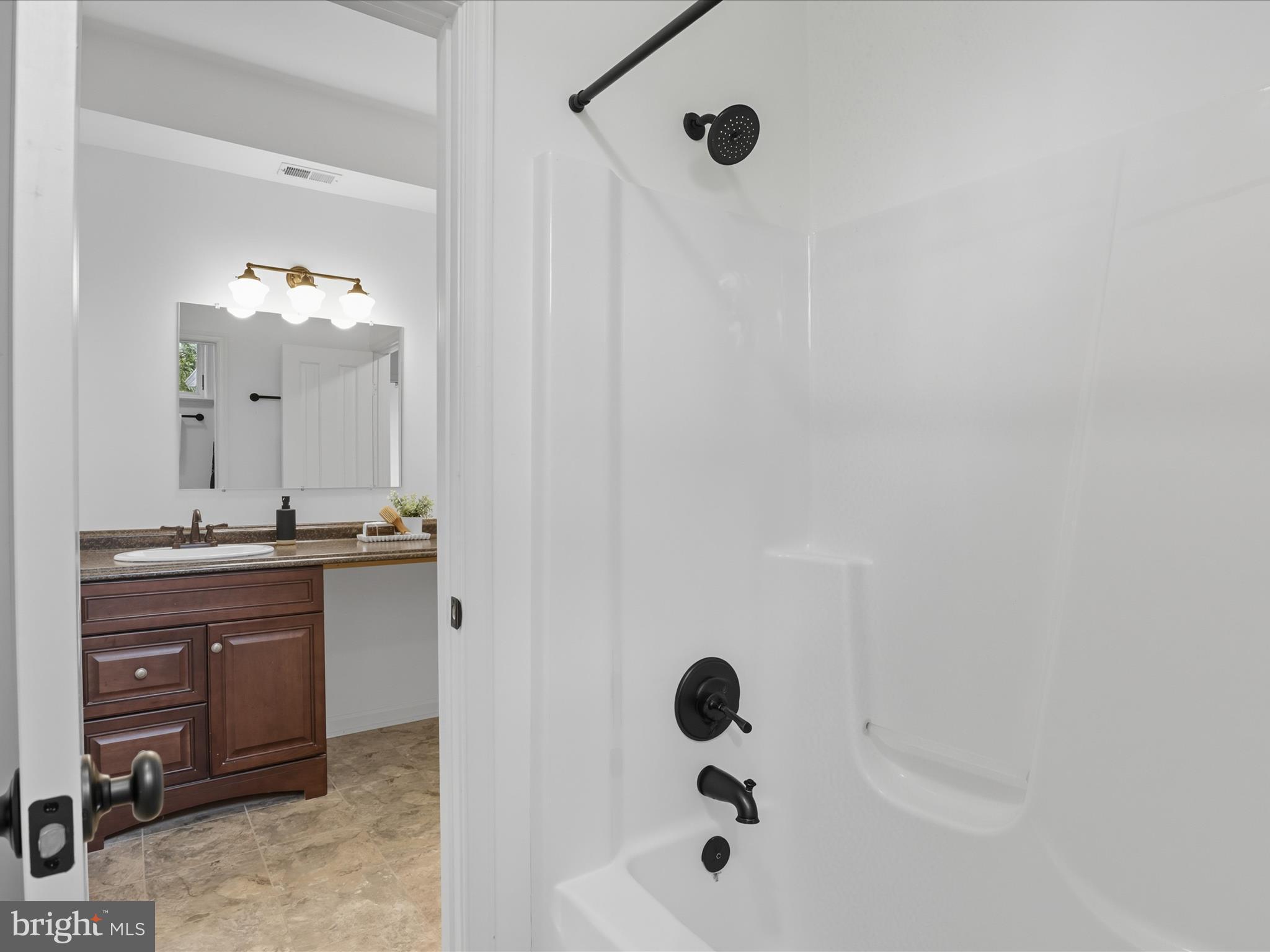 OAKMONT - Residential