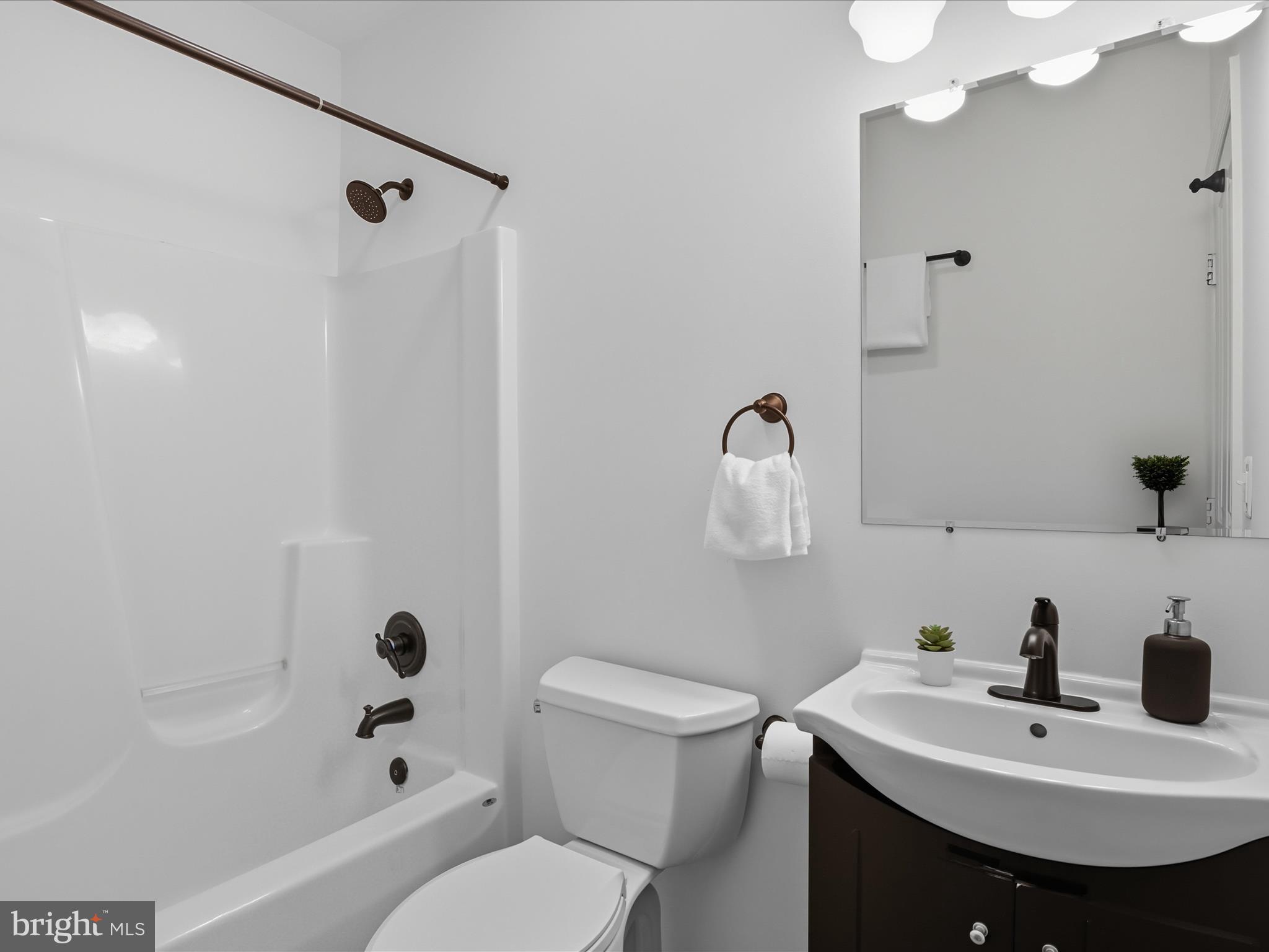 OAKMONT - Residential