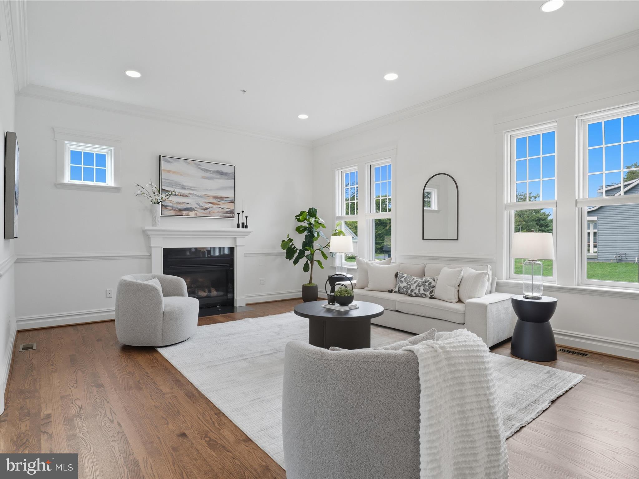 OAKMONT - Residential