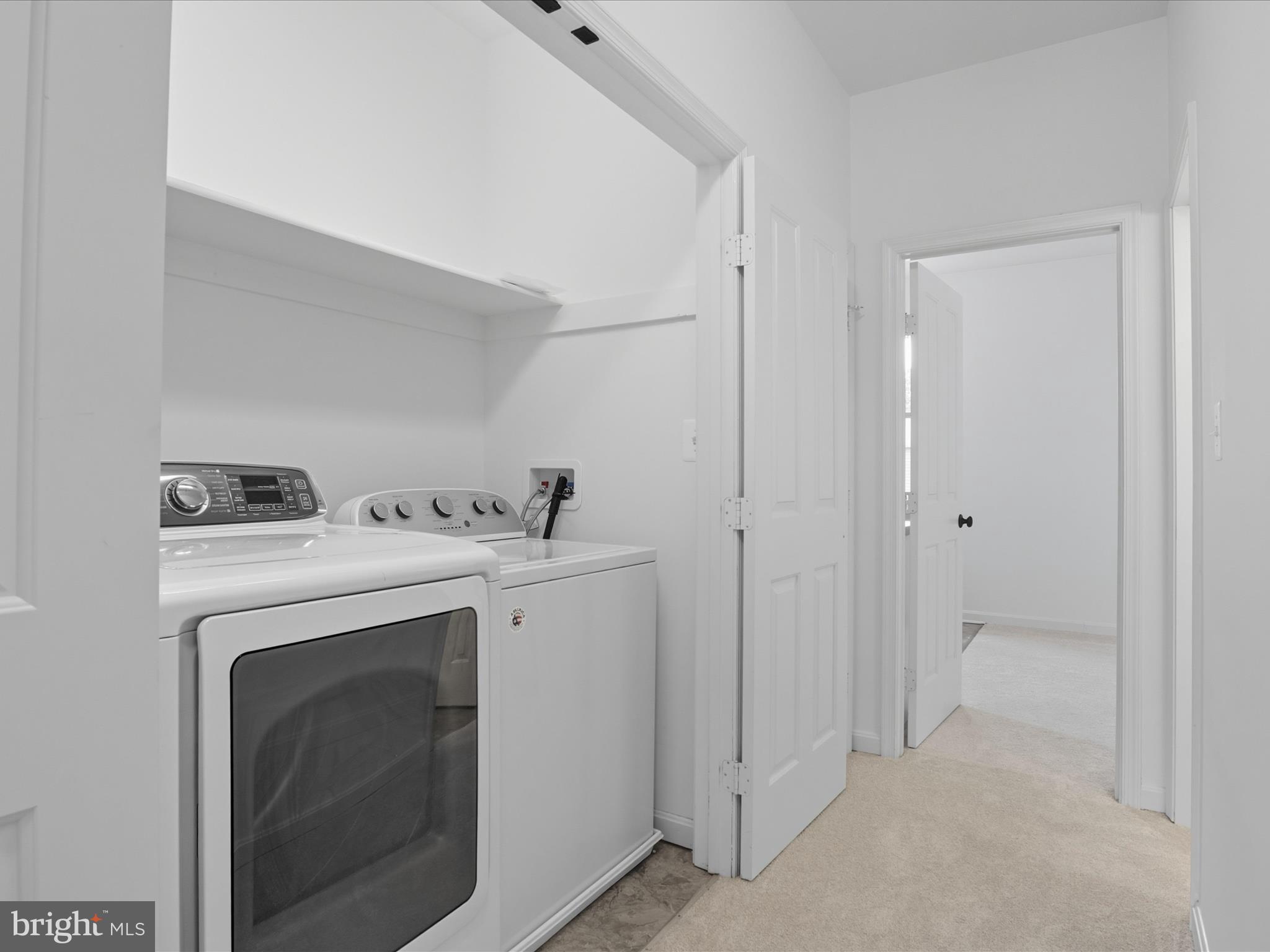 OAKMONT - Residential