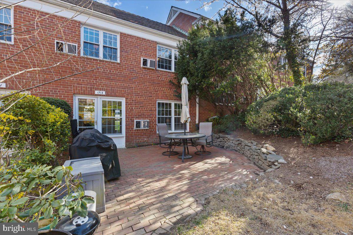 PARKFAIRFAX - Residential