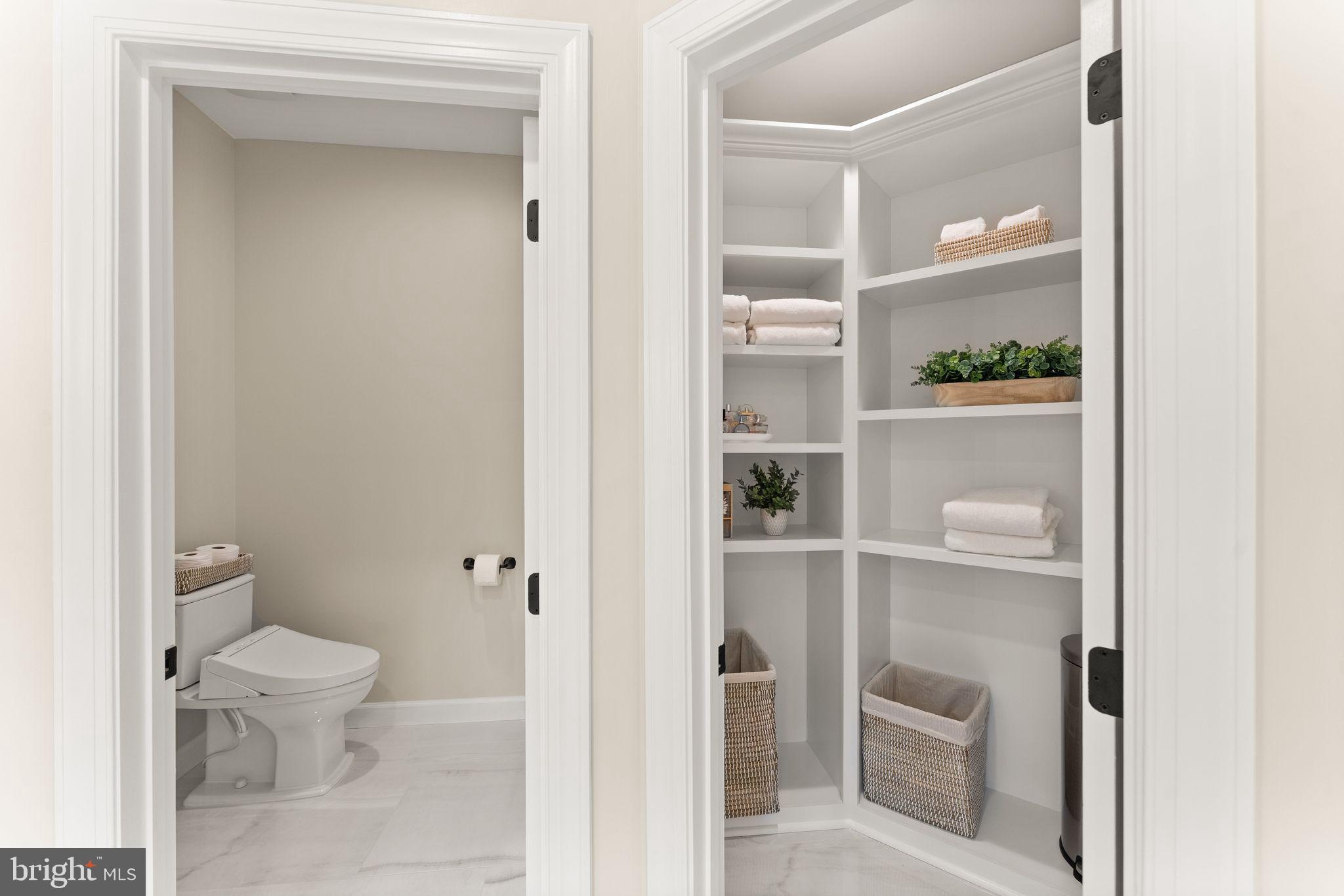 LANSDOWNE ON THE POTOMAC - Residential