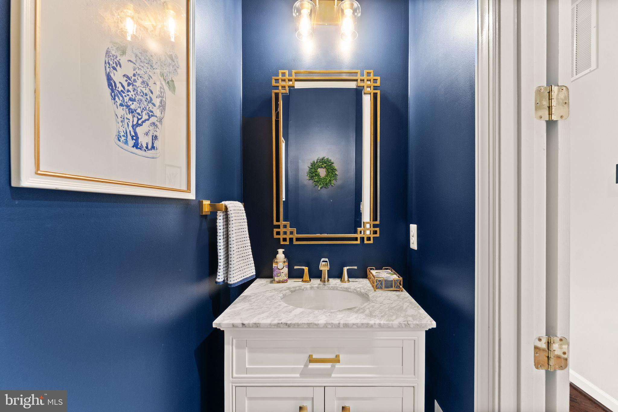 LANSDOWNE ON THE POTOMAC - Residential