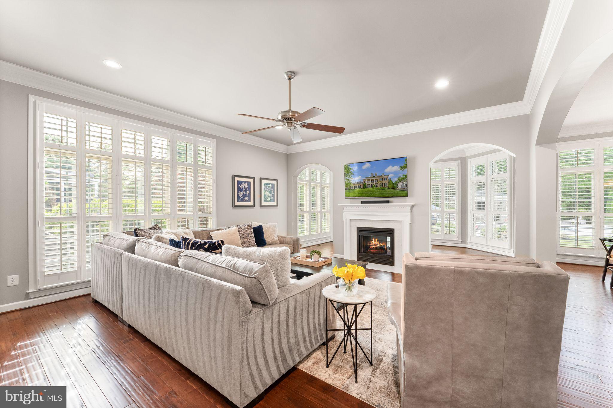 LANSDOWNE ON THE POTOMAC - Residential