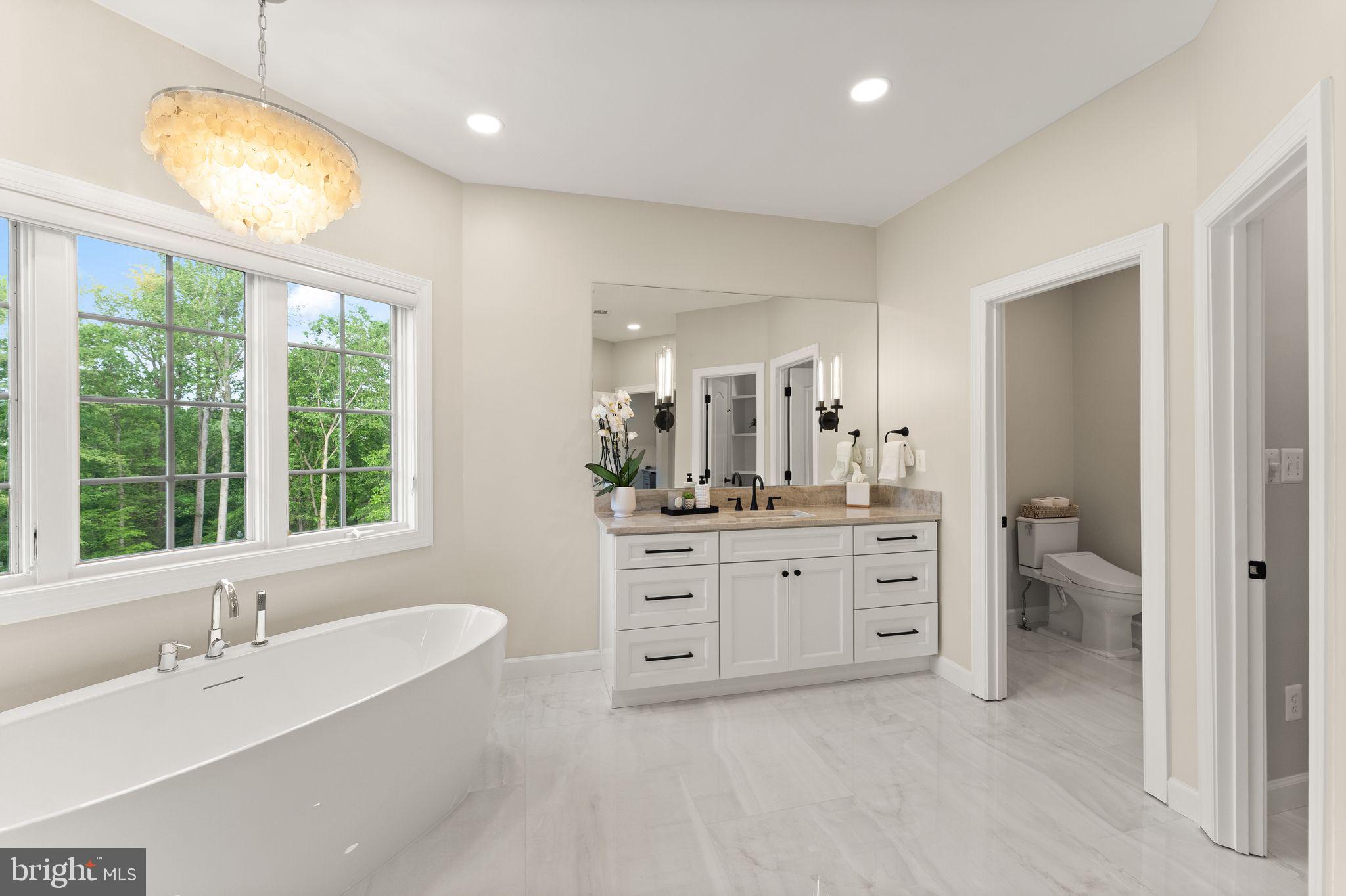 LANSDOWNE ON THE POTOMAC - Residential