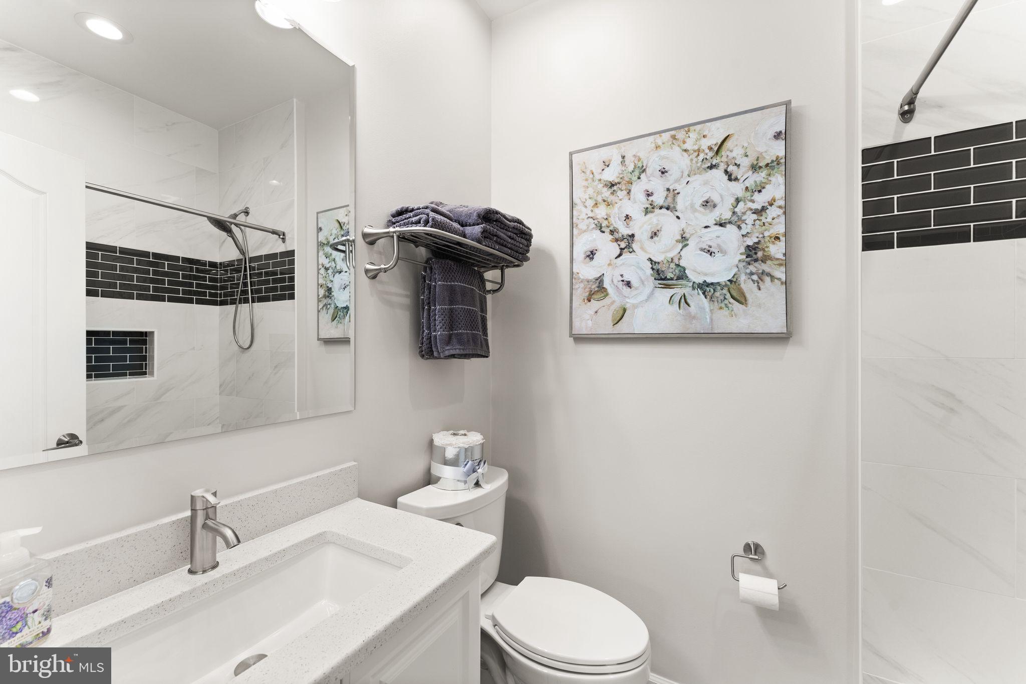 LANSDOWNE ON THE POTOMAC - Residential