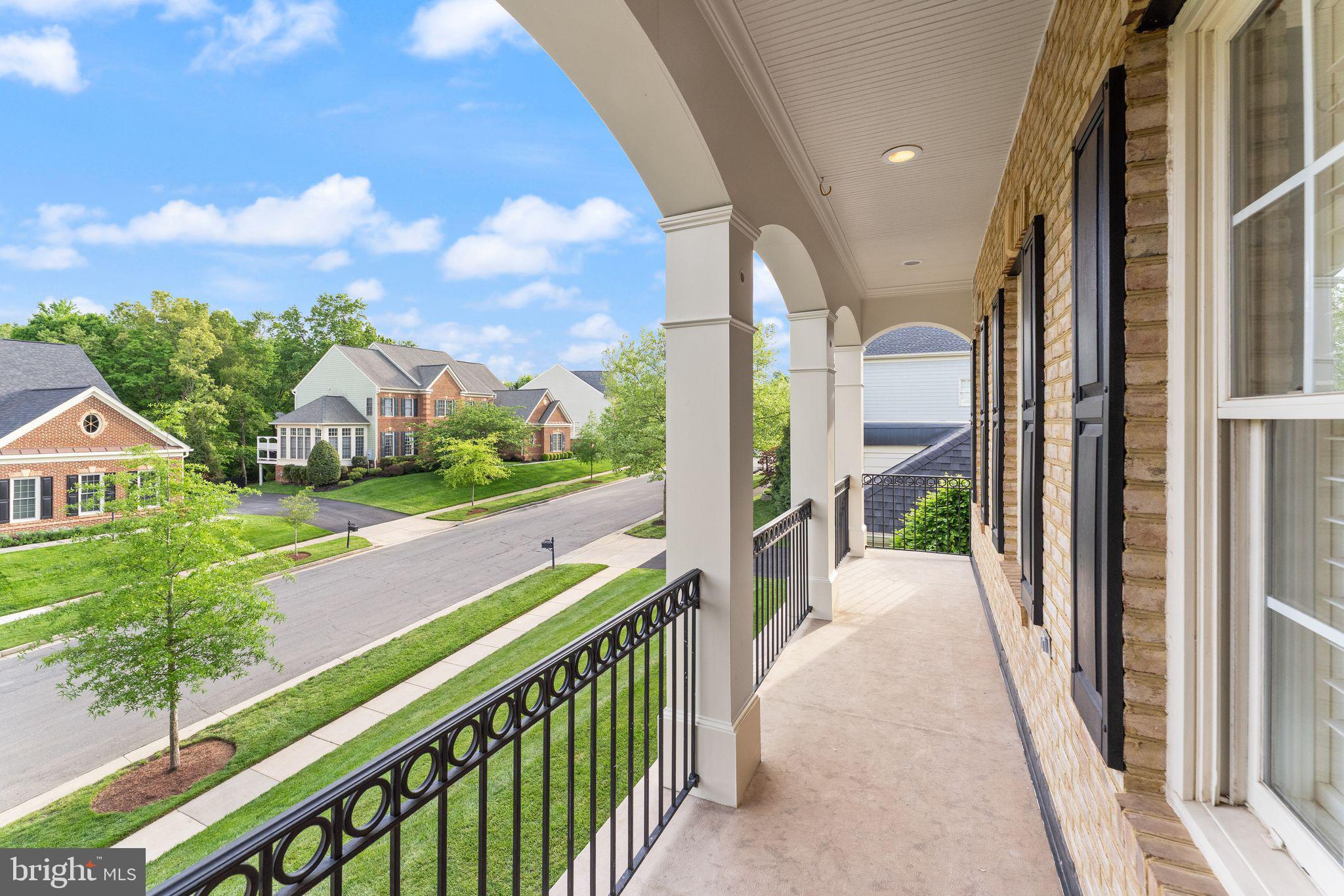 LANSDOWNE ON THE POTOMAC - Residential