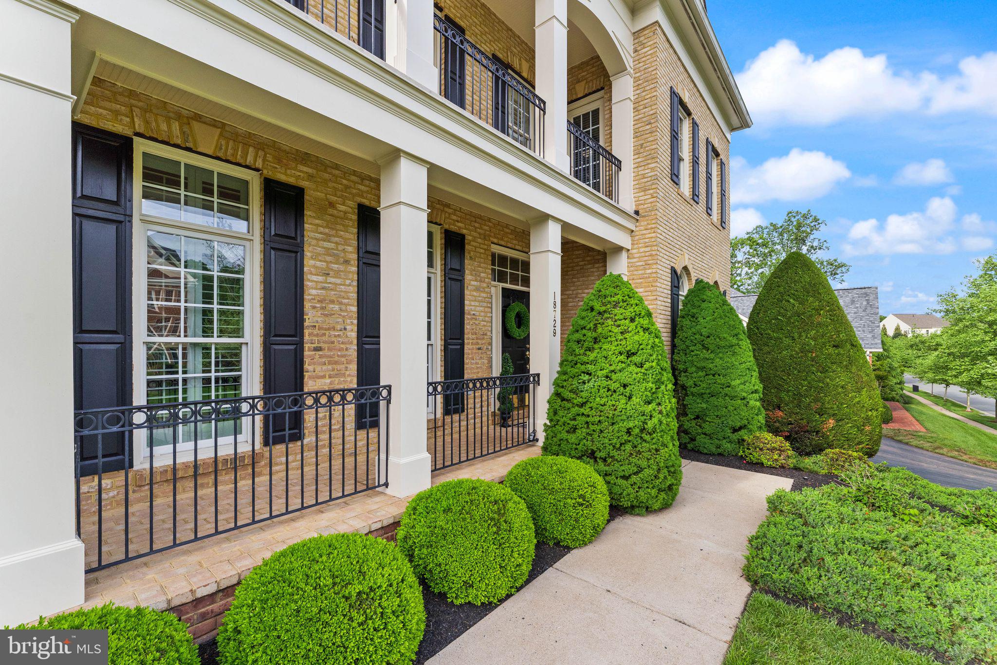 LANSDOWNE ON THE POTOMAC - Residential