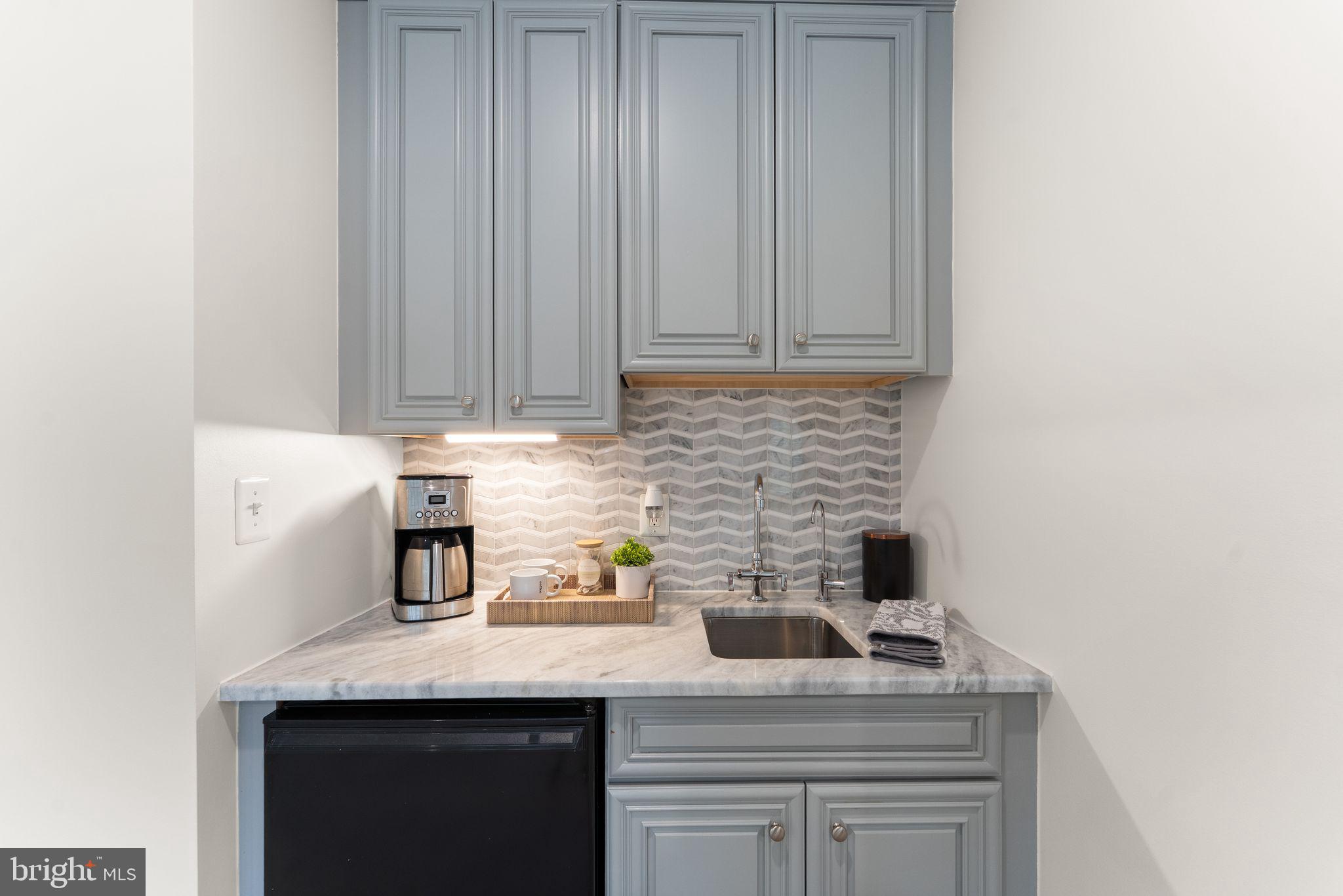 LANSDOWNE ON THE POTOMAC - Residential