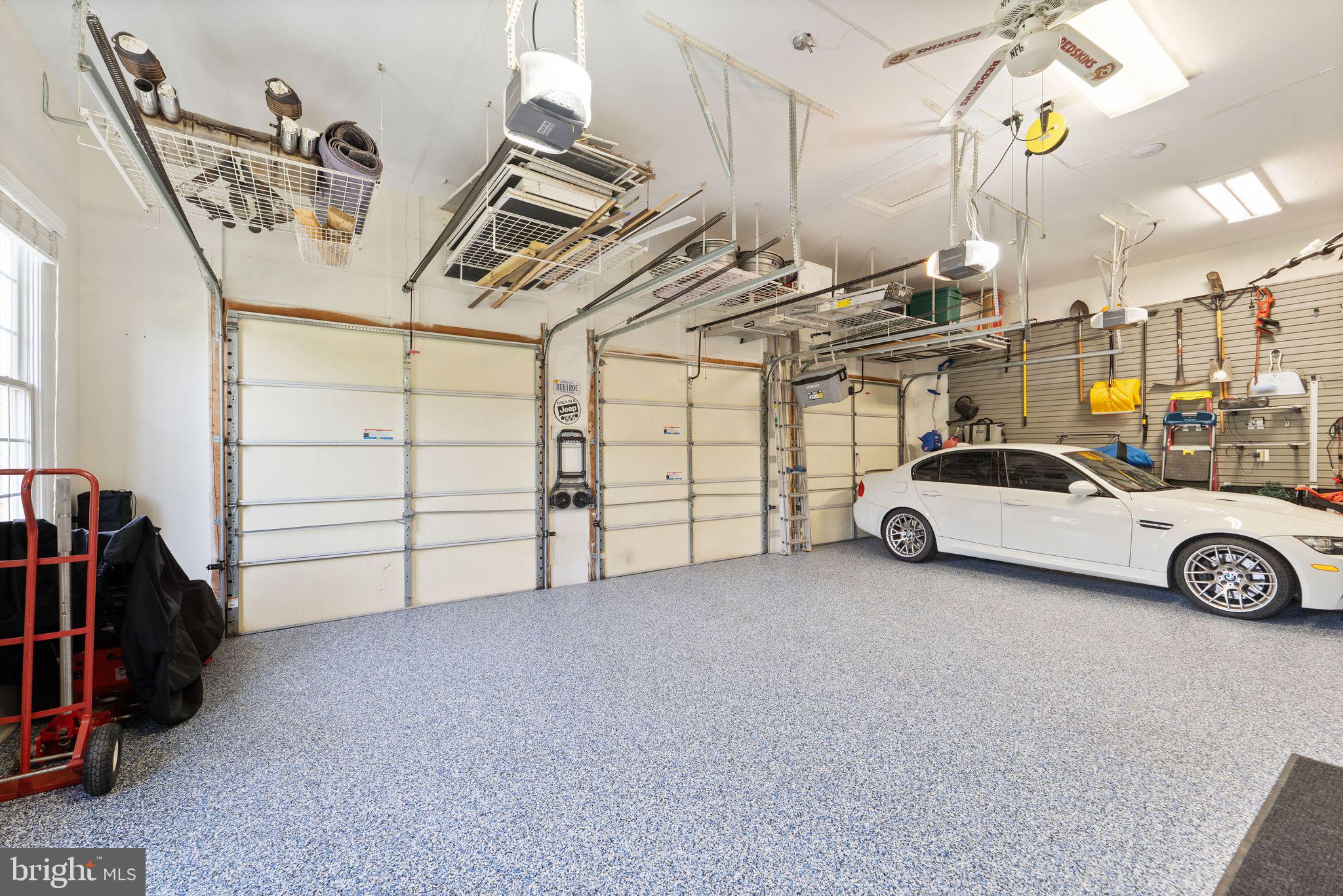 LANSDOWNE ON THE POTOMAC - Residential